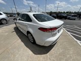Used 2022 Toyota Corolla LE image 4