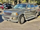 Used 2004 Lincoln Navigator 2WD image 2