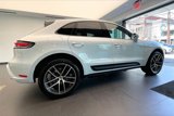 Certified 2025 Porsche Macan image 6