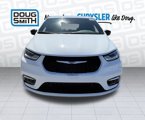 New 2025 Chrysler Pacifica Select image 2