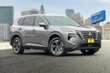 Used 2024 Nissan Rogue SV image 2