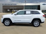Used 2022 Jeep Grand Cherokee Laredo E image 2
