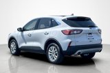 Used 2022 Ford Escape SE image 3