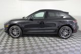 Used 2025 Porsche Macan image 2