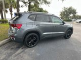 Used 2023 Volkswagen Taos SE image 3