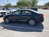 Used 2011 Volkswagen Jetta SEL image 2