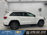 Used 2020 Jeep Grand Cherokee Trailhawk image 2