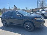 Used 2015 Nissan Rogue SL w/ SL Premium Package image 2