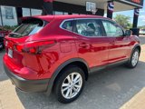 Used 2017 Nissan Rogue Sport S image 2