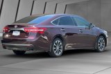 Used 2017 Toyota Avalon XLE image 4