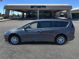Used 2021 Chrysler Voyager Lxi image 2