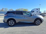 Used 2017 Nissan Murano S image 2
