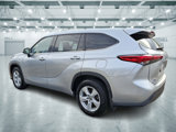 Used 2021 Toyota Highlander LE image 4