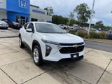 Used 2024 Chevrolet Trax LS w/ LS Convenience Package image 2