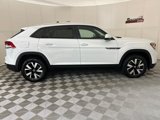 Used 2023 Volkswagen Atlas Cross Sport SE image 2