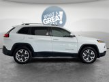 Used 2018 Jeep Cherokee Limited image 2