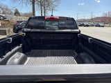 Used 2017 GMC Canyon SLE image 6
