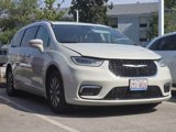 Used 2021 Chrysler Pacifica Touring-L w/ Premium & Safety Sphere Group image 2