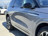 New 2025 Lincoln Nautilus Reserve image 5