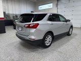 Used 2020 Chevrolet Equinox LT w/ Driver Convenience Package image 3