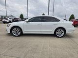 Used 2017 Volkswagen Passat 1.8T SE image 4