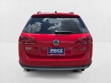 Used 2017 Volkswagen Golf Alltrack S image 5