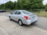 Used 2018 Nissan Versa SV image 4