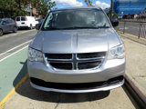 Used 2018 Dodge Grand Caravan SE image 3