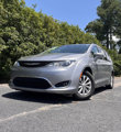 Used 2018 Chrysler Pacifica Touring-L image 2