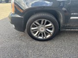 Used 2010 Cadillac Escalade ESV Platinum image 4