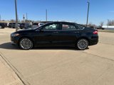 Used 2017 Ford Fusion SE image 2