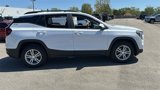 Certified 2022 GMC Terrain SLE w/ Driver Convenience Package image 2