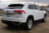Used 2020 Volkswagen Atlas Cross Sport SE w/ Towing Package image 4