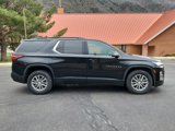 Used 2022 Chevrolet Traverse LT image 2