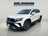 Used 2022 Volkswagen Taos SE w/ Panoramic Sunroof Package image 3