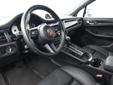 Certified 2024 Porsche Macan image 4