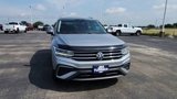 Used 2023 Volkswagen Tiguan SE image 3