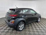 Used 2021 Hyundai Kona SE image 3