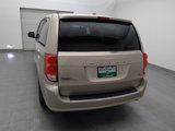 Used 2016 Dodge Grand Caravan SXT image 6