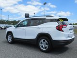 Used 2022 GMC Terrain SLE w/ Driver Convenience Package image 4