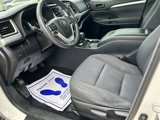 Used 2015 Toyota Highlander LE image 4