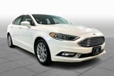Used 2017 Ford Fusion SE w/ Fusion SE Technology Package image 2