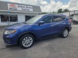 Used 2018 Nissan Rogue SV w/ Premium Package image 2