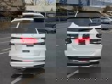 Used 2018 Mercedes-Benz GLC 300 4MATIC image 4