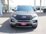 Certified 2022 Ford Explorer XLT w/ Equipment Group 202A image 2