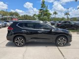 Used 2017 Nissan Rogue SL w/ SL Premium Package image 3