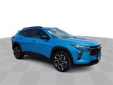 Certified 2025 Chevrolet Trax RS w/ Driver Confidence Package image 2