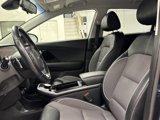 Used 2022 Kia Niro EX image 4