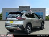 Used 2021 Nissan Rogue Platinum image 4
