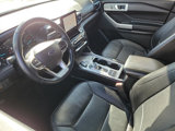 Used 2022 Ford Explorer Limited image 3